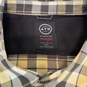 Wrangler ATG Men's Yellow and Brown Plaid Button-Down Shirt
